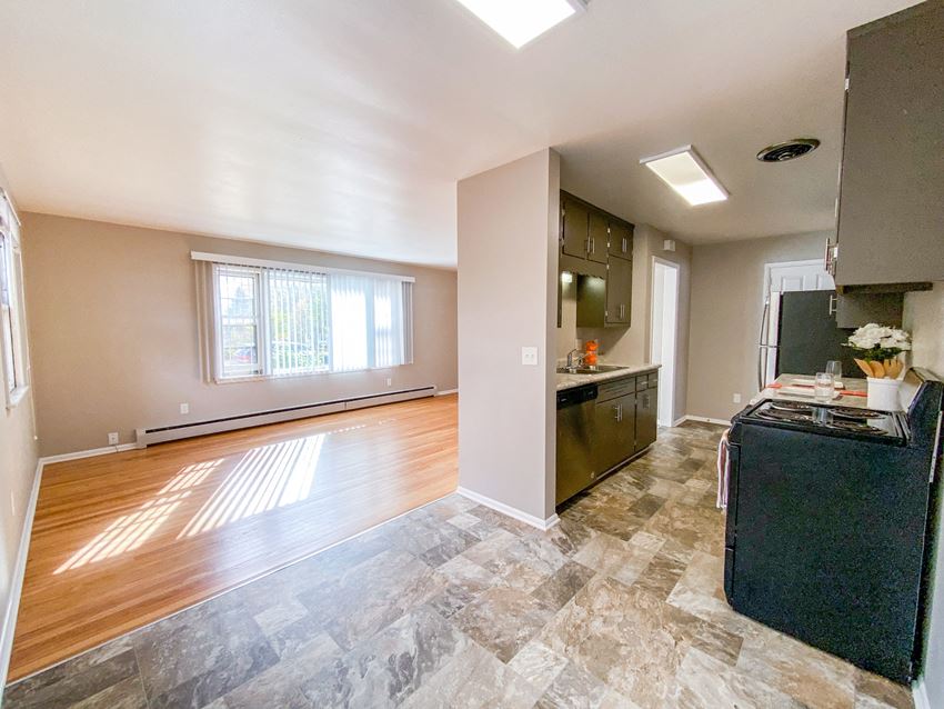 Badger Apartments, 902 W Badger Rd, Madison, WI RentCafe